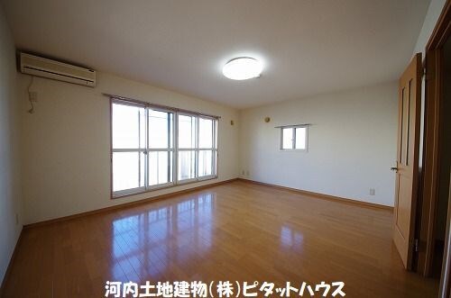 居室・リビング　洋室１２帖※類似室内