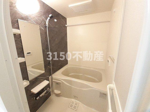 バス・シャワールーム　きれいなお風呂です