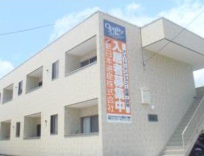 ラグジュアリーハイツ白井沢 B