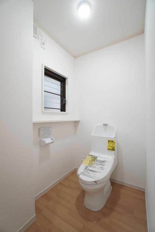 関マンションのトイレ写真