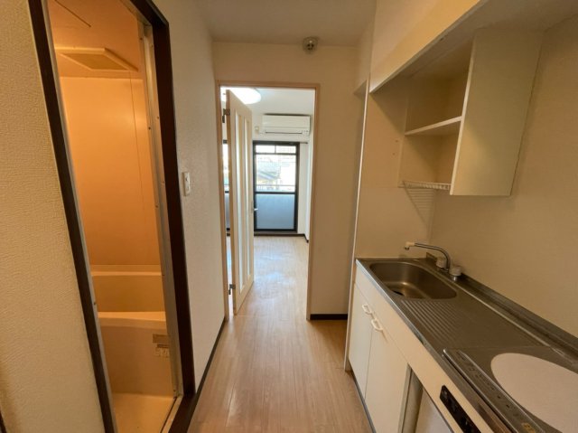 その他部屋・スペース　イメージとして同マンション他部屋を表示しています