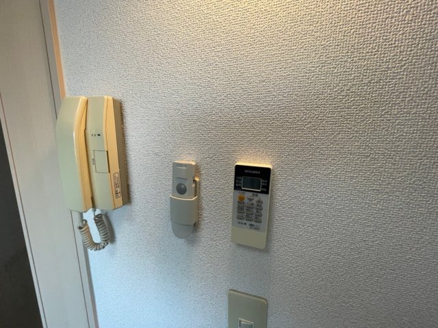セキュリティ　イメージとして同マンション他部屋を表示しています