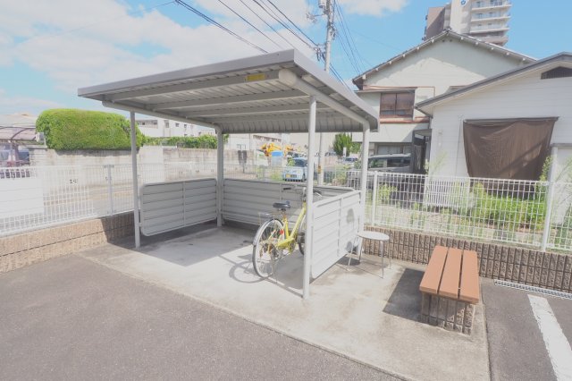 ＪＲ可部線 下祇園駅 徒歩10分 2階建 築16年の外観写真