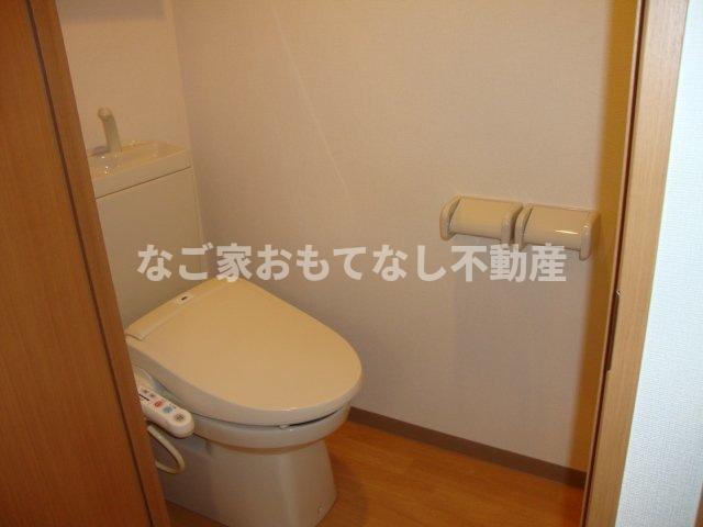 フローラルのトイレ写真
