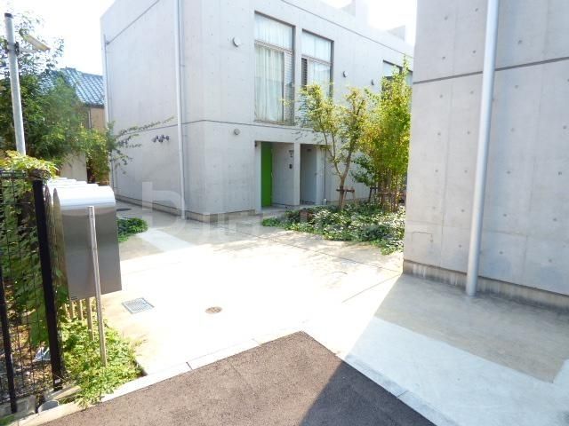 ＪＲ武蔵野線 船橋法典駅 徒歩4分 2階建 築19年の外観写真