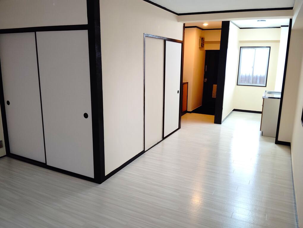 マンション新川の居間写真