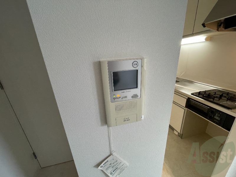セキュリティ　ＴＶモニター付インターホンです。来客者の顔が見えるので安心！