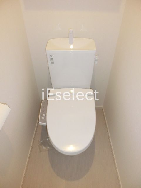 トイレ　ウォシュレット付きのトイレです
