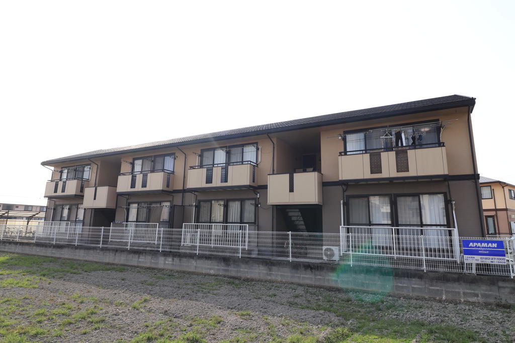 建物外観　2階建てアパートです！