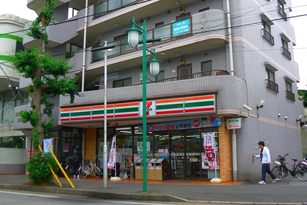コンビニ　セブンイレブン湖北台店（コンビニ）まで157m