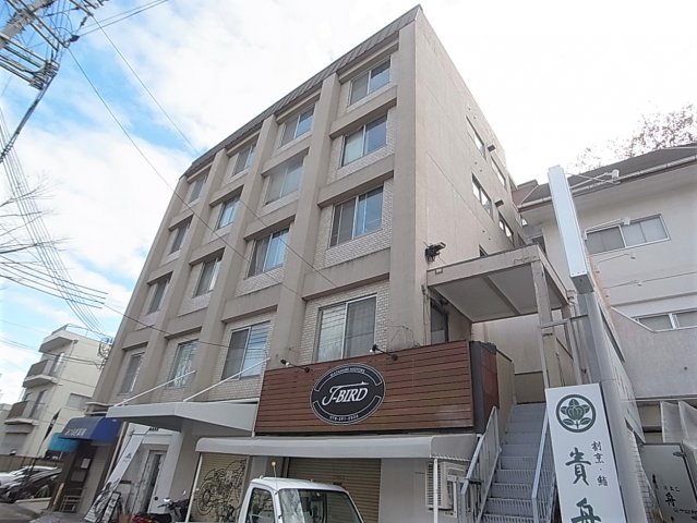 神戸市北区星和台のマンションの建物外観