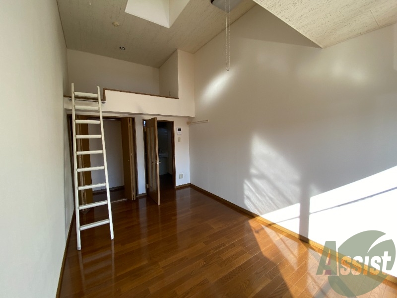 その他部屋・スペース　寝室はございませんがベッドも置けるスペースあります。