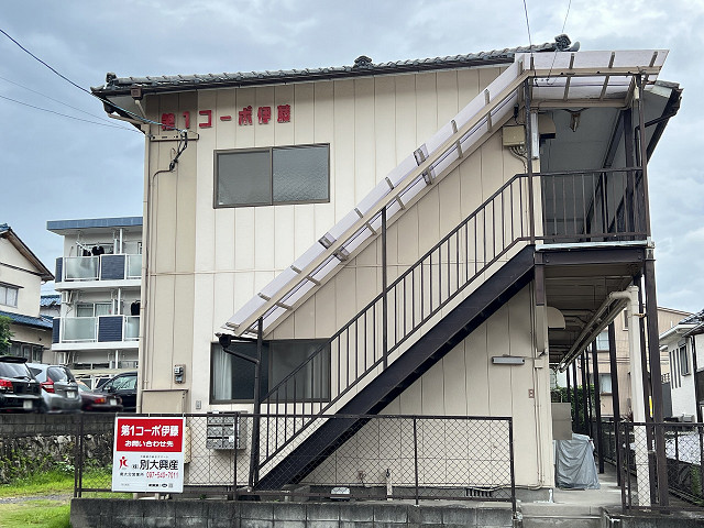 第１コーポ伊藤の建物外観