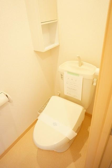 【高松市多肥上町のアパートのトイレ】