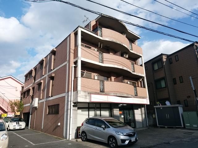 横浜市保土ケ谷区上星川のマンションの建物外観