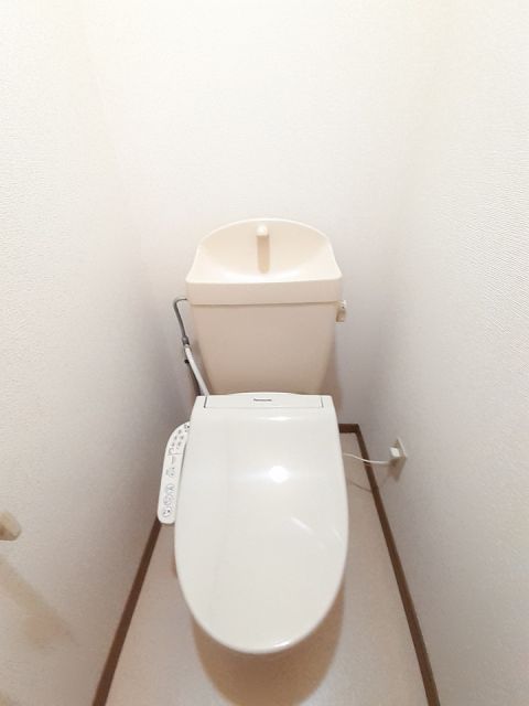 【津山市東一宮のアパートのトイレ】