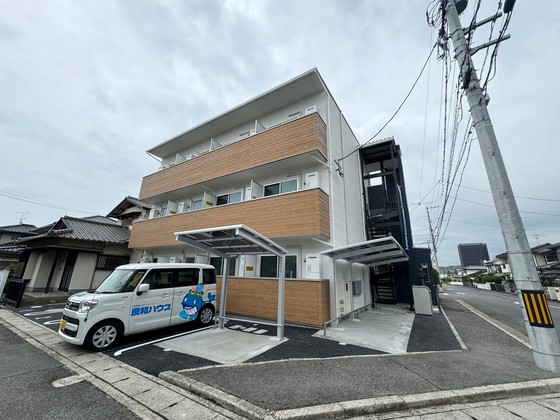 廿日市市地御前のアパートの建物外観