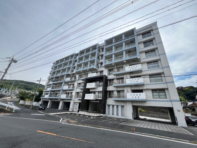 北九州市若松区中畑町のマンションの建物外観