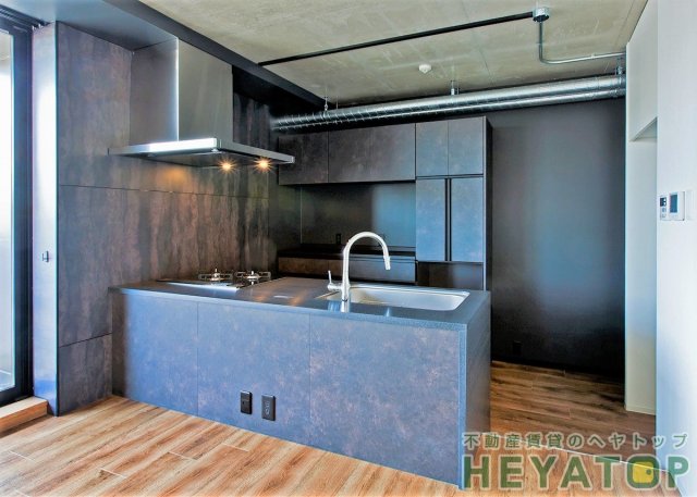 キッチン　システムキッチン完備（同仕様写真）