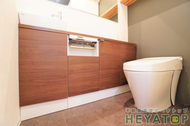 トイレ　温水洗浄便座（同仕様写真）