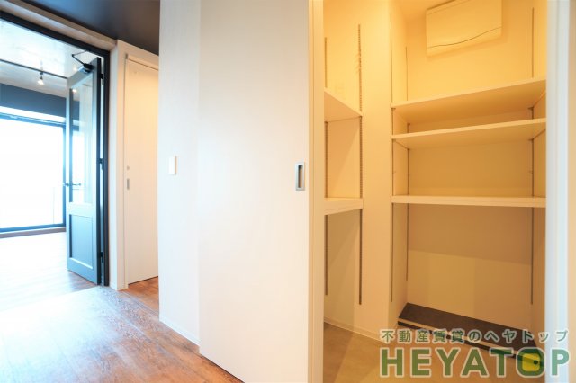 収納　シューズクローゼット（同仕様写真）