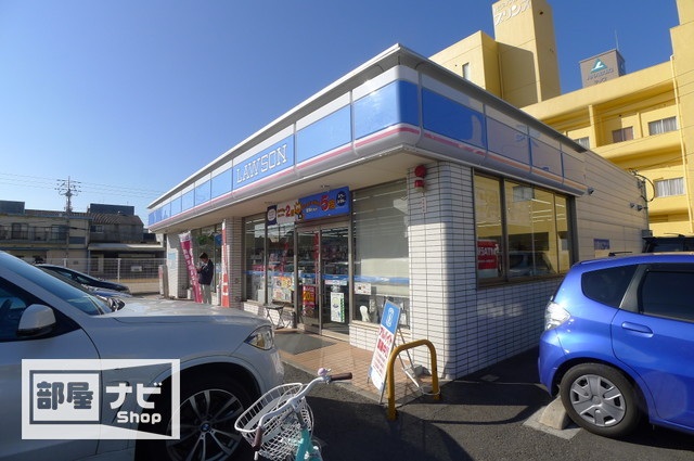 【カレッジハイツ山地のコンビニ】