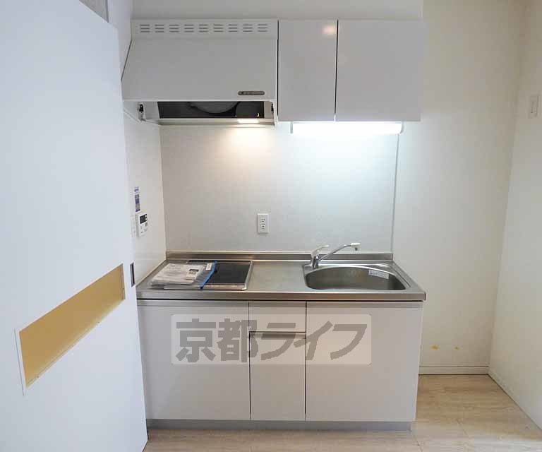 【京都市北区等持院東町のマンションのキッチン】