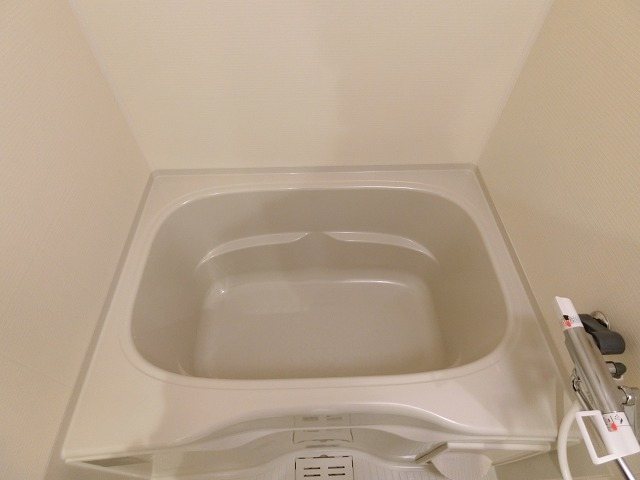 バス・シャワールーム　ゆったり過ごせるお風呂です