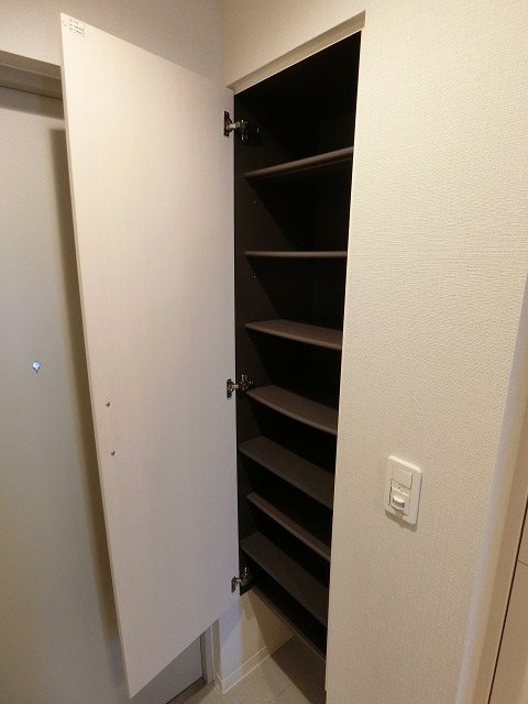 その他設備　シューズボックスです