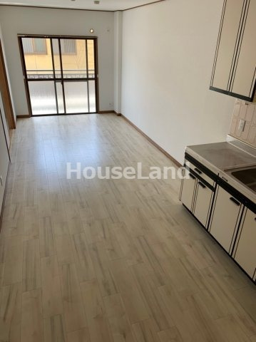 居室・リビング　こちらのリビングで趣味の時間をお楽しみください