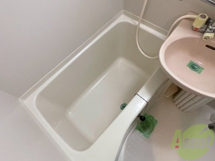 バス・シャワールーム　１人暮らしにはピッタリのサイズ感ですね！