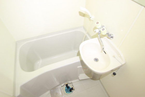 バス・シャワールーム　※別号室の写真です　現況と異なる場合は現況優先です