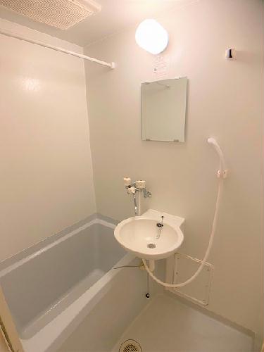 バス・シャワールーム　設備・仕様は号室により異なる為、現況を優先致します。