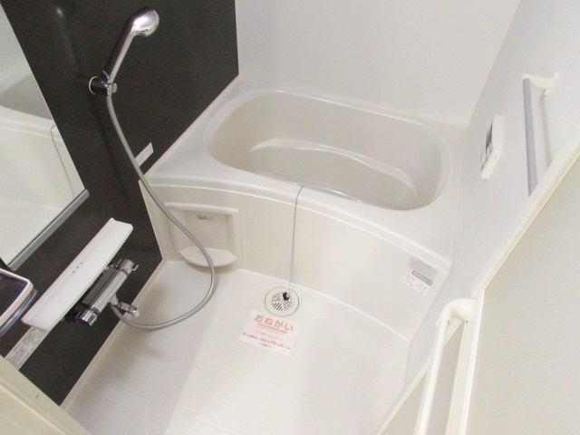 バス・シャワールーム　きれいなお風呂です