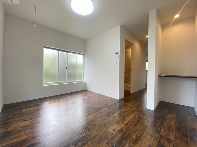 居室・リビング　約6帖のお部屋です