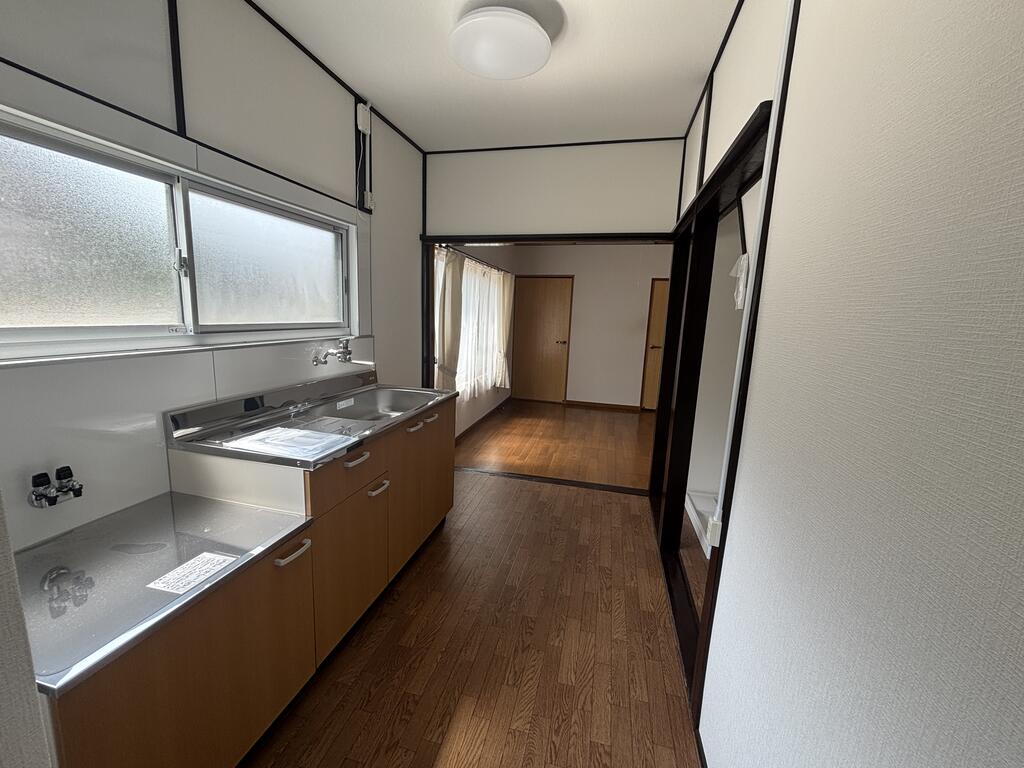 三和町戸建ての居間写真