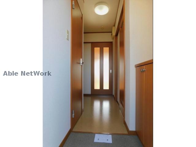 玄関　※同型タイプです。（202）