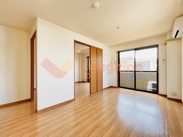 居室・リビング　居間です