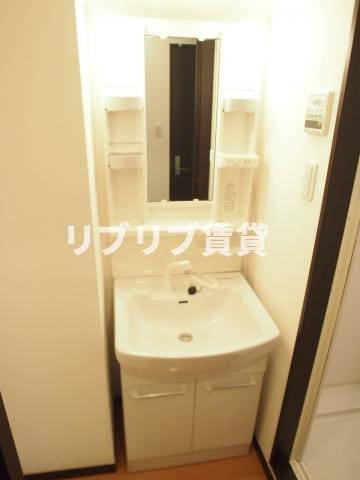 ＪＲ総武線 千葉駅 徒歩15分 4階建 築15年の内装写真