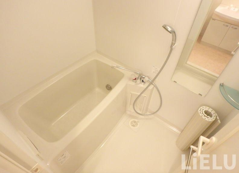 バス・シャワールーム　同施工会社施工物件の参考写真になります※現況優先