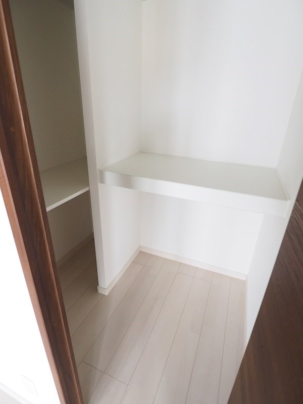 収納　ウォークインクローゼット。収納充実です。