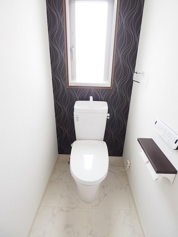 トイレ　トイレも明るいです。