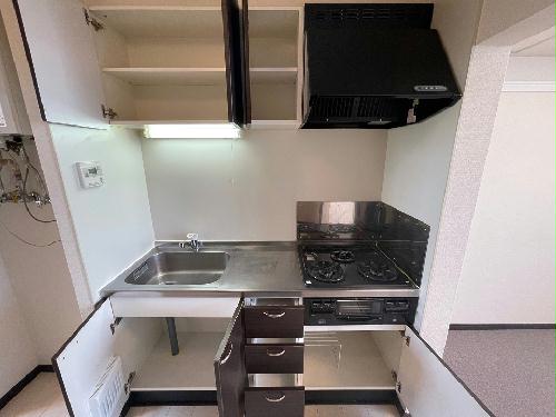 キッチン　キッチン収納も充実！