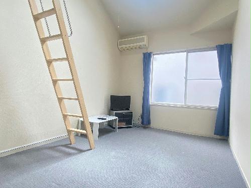 居室・リビング　設備の仕様は現物と異なる場合がございます。