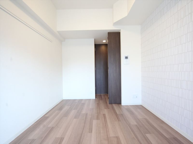 その他　洋室7.1帖　収納充実　エアコン完備