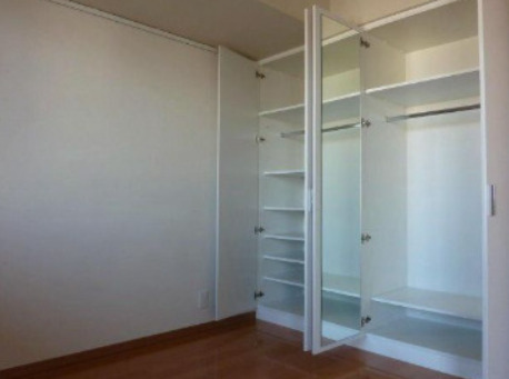 収納　別タイプ部屋　参考写真です