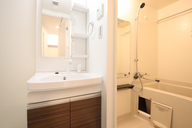 洗面設備　別室の参考写真です。※現況優先