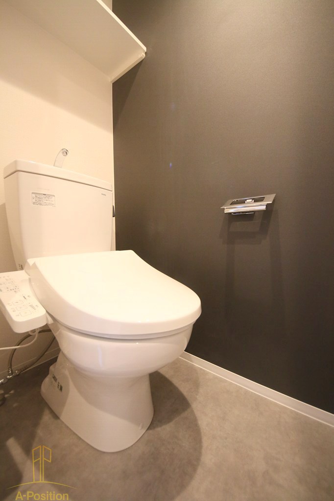 トイレ　Krystal FimethII番館