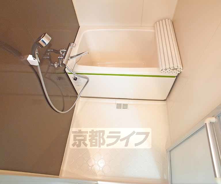 バス・シャワールーム　キレイです！