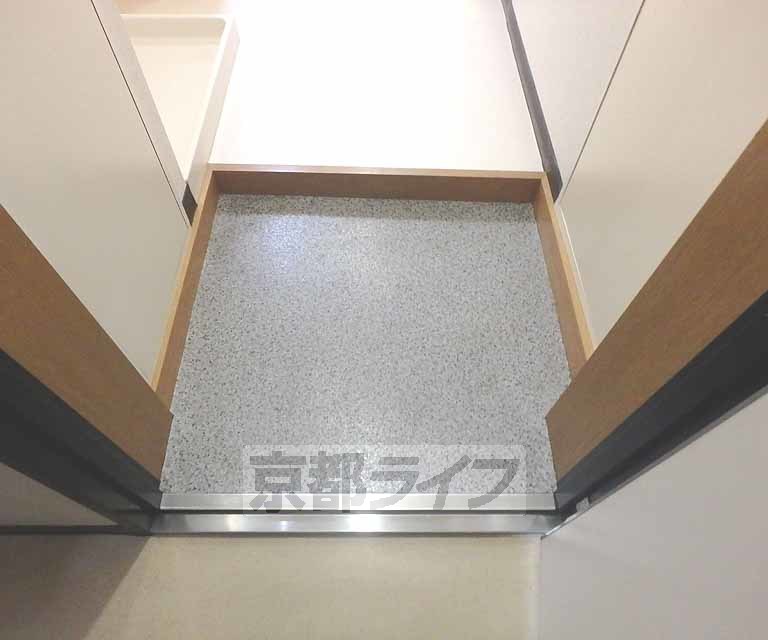 玄関　玄関です。